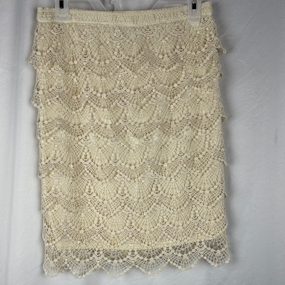 Jolt Dresses & Skirts - Jolt Elegant Cream Lace Skirt
